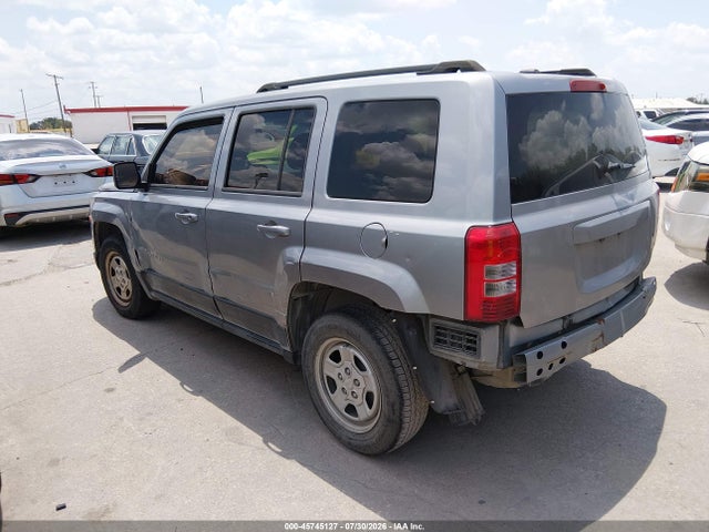 1C4NJPBBXFD204381 Jeep Patriot Sport