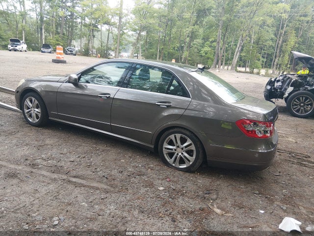 45745129 :رقم المزاد ، WDDHF9AB3AA146738 vin ، 2010 Mercedes-benz E 550 4matic مزاد بيع
