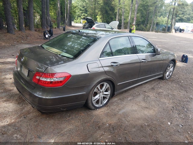 45745129 :رقم المزاد ، WDDHF9AB3AA146738 vin ، 2010 Mercedes-benz E 550 4matic مزاد بيع