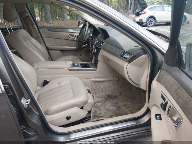 45745129 :رقم المزاد ، WDDHF9AB3AA146738 vin ، 2010 Mercedes-benz E 550 4matic مزاد بيع