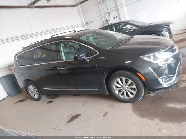 Aukcja sprzedaży 2017 Chrysler Pacifica Touring-l, vin: 2C4RC1BG4HR517186, numer aukcji: 45745146