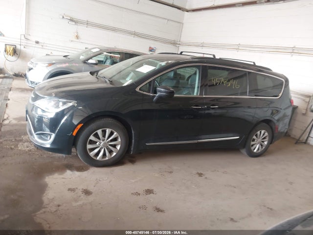 Aukcja sprzedaży 2017 Chrysler Pacifica Touring-l, vin: 2C4RC1BG4HR517186, numer aukcji: 45745146