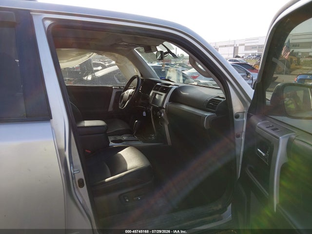 2014 Toyota 4runner Sr5 Premium მანქანა იყიდება აუქციონზე, vin: JTEBU5JR1E5156559, აუქციონის ნომერი: 45745168