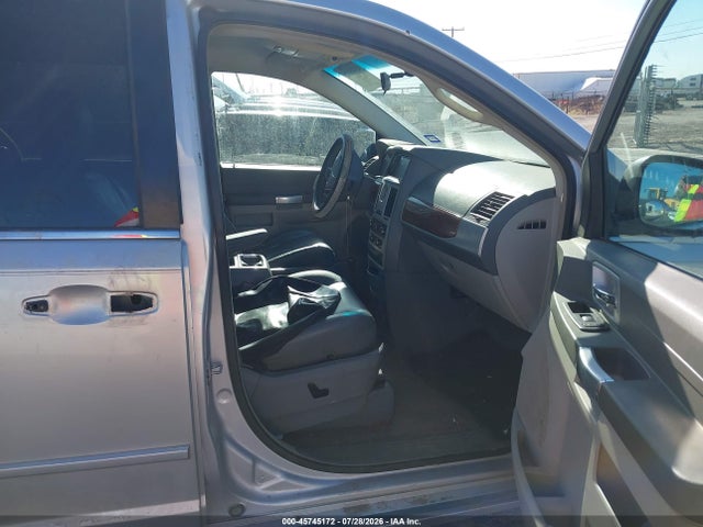 45745172 :رقم المزاد ، 2A8HR54P68R818484 vin ، 2008 Chrysler Town & Country Touring مزاد بيع