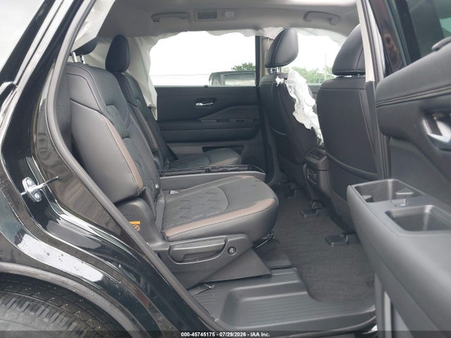 45745175 :رقم المزاد ، 5N1DR3DK0TC256657 vin ، 2026 Nissan Pathfinder Platinum مزاد بيع