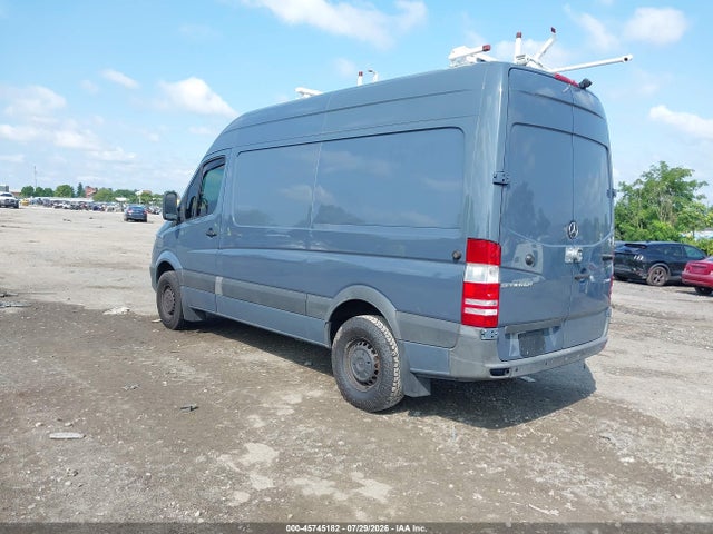 Auction sale of the 2018 Mercedes-benz Sprinter 2500 Standard Roof V6, vin: WD3PE7CD4JP644885, lot number: 45745182
