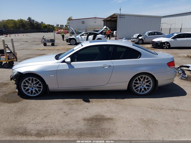 Продажа на аукционе авто 2009 Bmw 328i, vin: WBAWV13549P121950, номер лота: 45745230