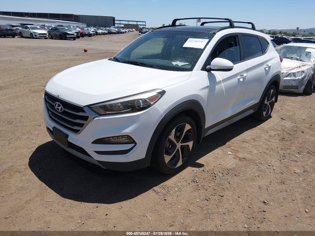 Hyundai Tucson Value 2018 KM8J33A26JU639860 Image 2