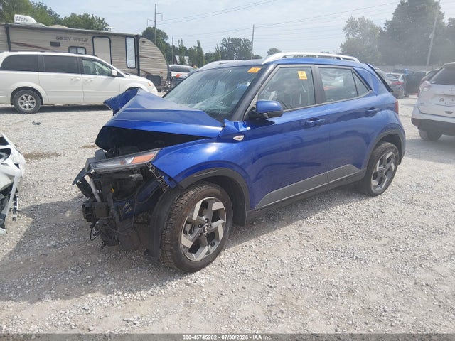 Hyundai Venue Limited 2022 KMHRC8A32NU203053 Image 2