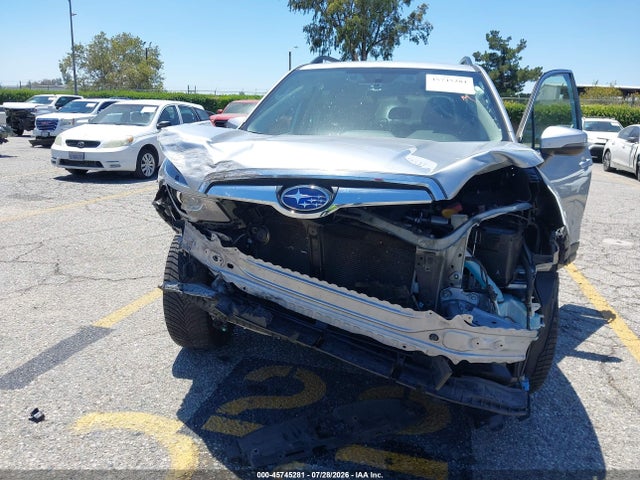 Subaru Forester Limited 2019 JF2SKAUC2KH469237 Image 6