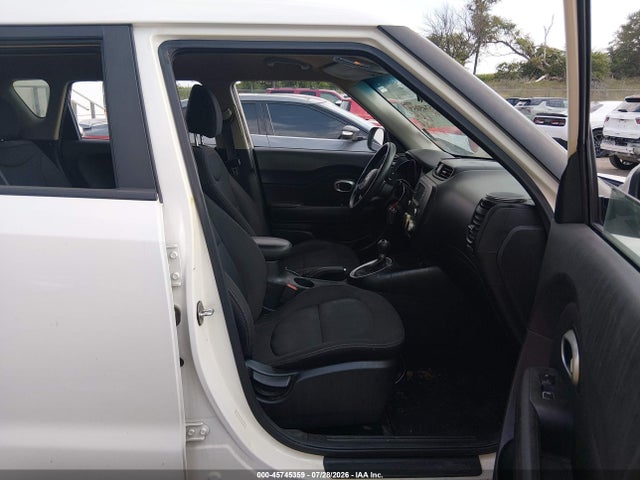 Aukcja sprzedaży 2017 Kia Soul, vin: KNDJN2A21H7438546, numer aukcji: 45745359