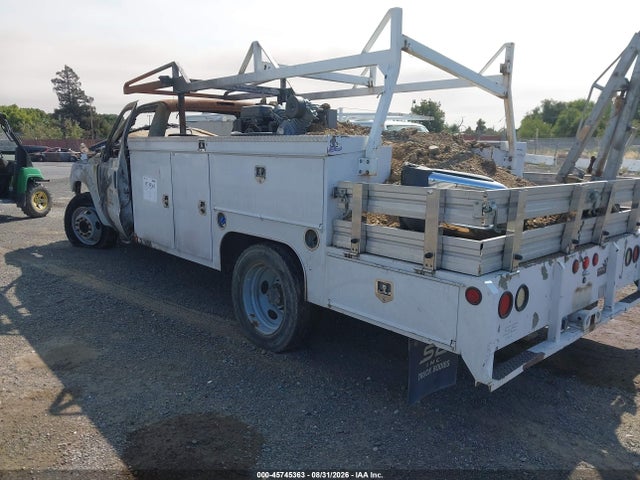 Ford F-450 Chassis Xl/xlt 2015 1FDUF4HT2FEA48175 Image 3