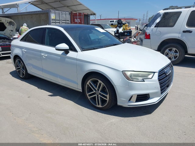 Продаж на аукціоні авто 2017 Audi A3 2.0t Premium, vin: WAUAUGFF6H1044102, номер лоту: 45745371