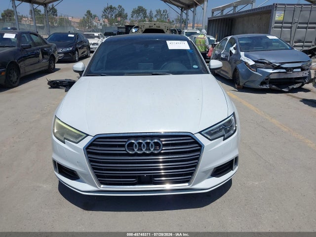 Продаж на аукціоні авто 2017 Audi A3 2.0t Premium, vin: WAUAUGFF6H1044102, номер лоту: 45745371