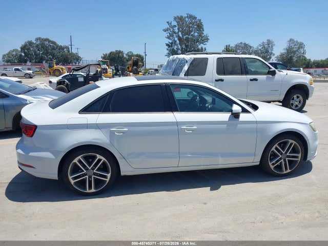 Продаж на аукціоні авто 2017 Audi A3 2.0t Premium, vin: WAUAUGFF6H1044102, номер лоту: 45745371