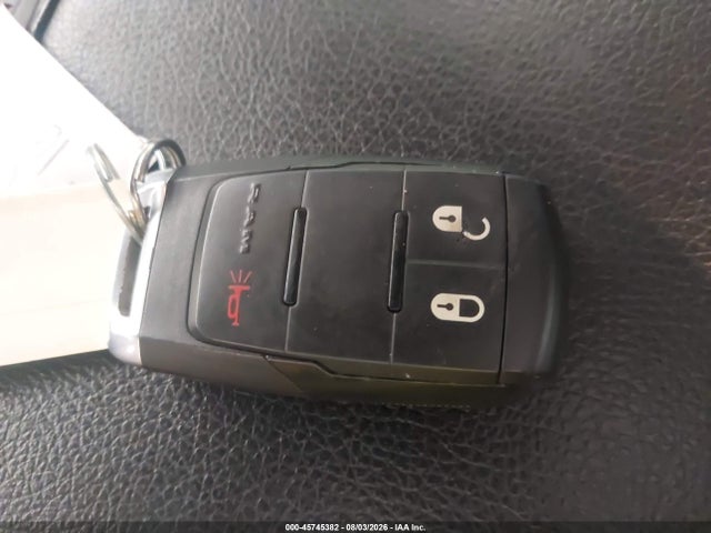 45745382 :رقم المزاد ، 3C6UR5CJ8LG211334 vin ، 2020 Ram 2500 Tradesman  4x4 6'4 Box مزاد بيع