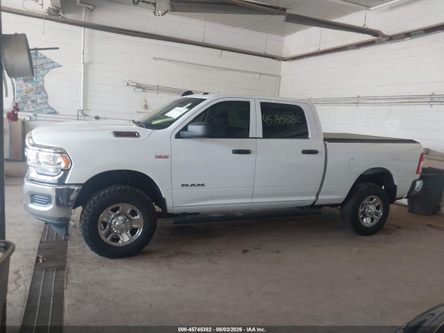 45745382 :رقم المزاد ، 3C6UR5CJ8LG211334 vin ، 2020 Ram 2500 Tradesman  4x4 6'4 Box مزاد بيع