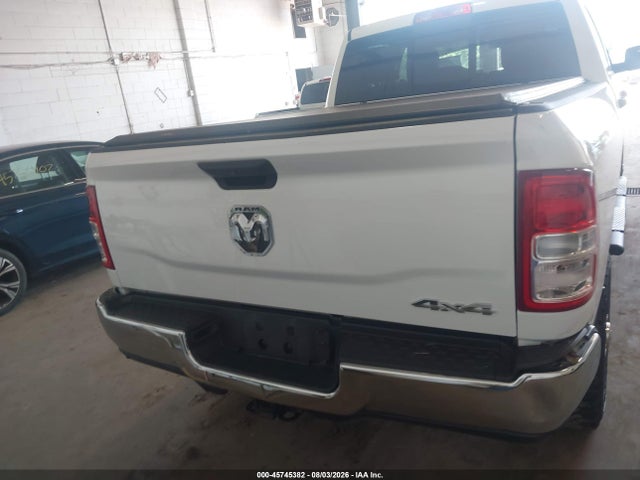 45745382 :رقم المزاد ، 3C6UR5CJ8LG211334 vin ، 2020 Ram 2500 Tradesman  4x4 6'4 Box مزاد بيع