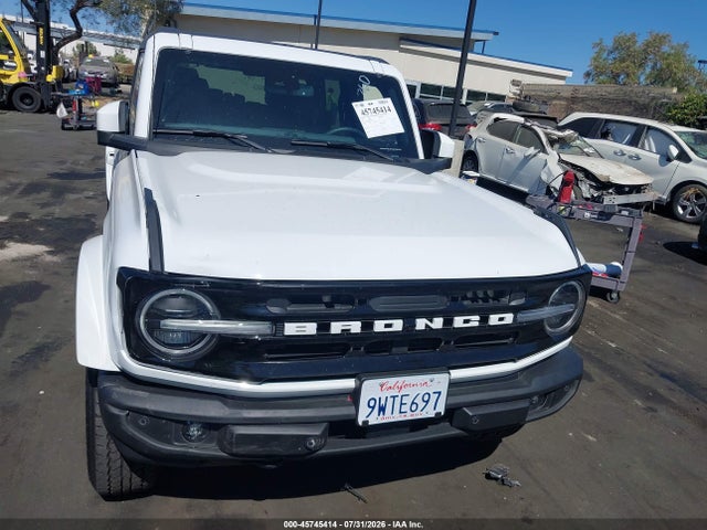 Продаж на аукціоні авто 2025 Ford Bronco Outer Banks, vin: 1FMDE8BH2SLB29195, номер лоту: 45745414