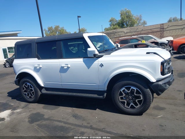 Продаж на аукціоні авто 2025 Ford Bronco Outer Banks, vin: 1FMDE8BH2SLB29195, номер лоту: 45745414