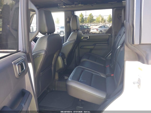 Продаж на аукціоні авто 2025 Ford Bronco Outer Banks, vin: 1FMDE8BH2SLB29195, номер лоту: 45745414