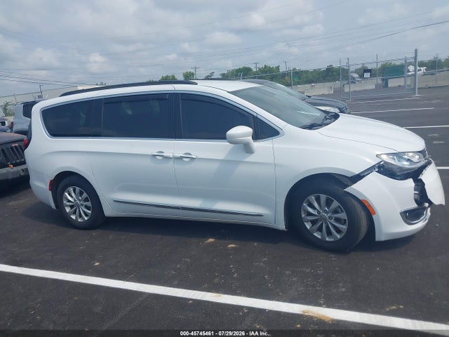 2C4RC1BG4HR510870 Chrysler Pacifica Touring-l