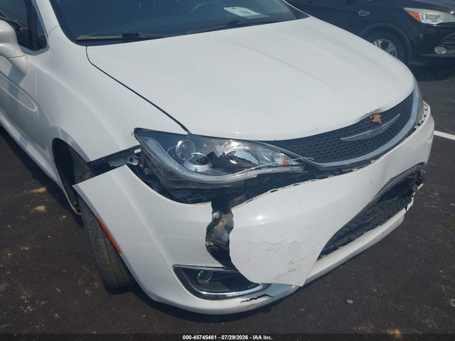 2C4RC1BG4HR510870 Chrysler Pacifica Touring-l