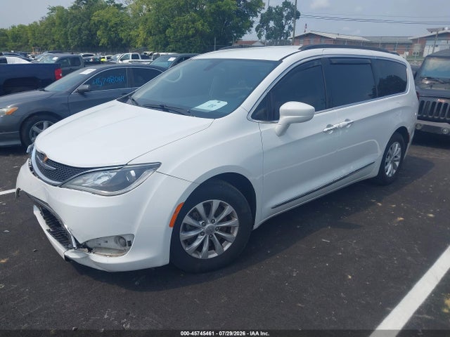 2C4RC1BG4HR510870 Chrysler Pacifica Touring-l
