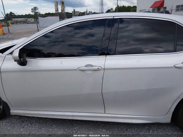 4T1B61HK5JU088942 Toyota CAMRY XSE