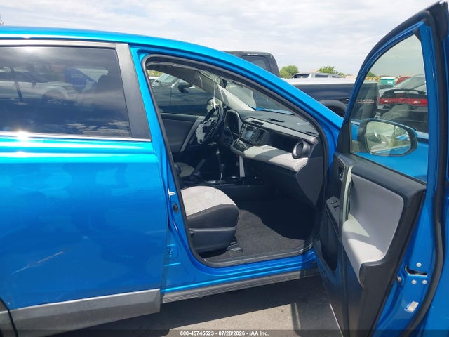 Toyota Rav4 Xle 2017 JTMWFREV0HD095052 Image 5