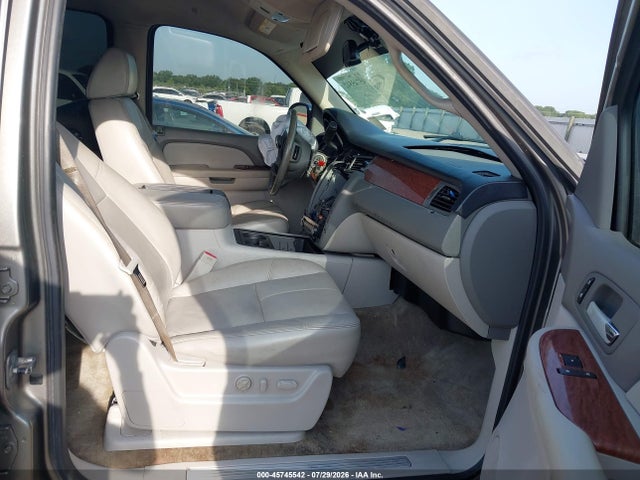 45745542 :رقم المزاد ، 1GKFC13068R235839 vin ، 2008 Gmc Yukon Slt مزاد بيع
