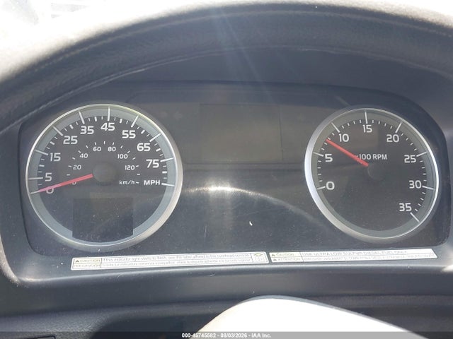 45745582 :رقم المزاد ، 5PVNE8JV2B4S51999 vin ، 2011 Hino 258/268 مزاد بيع