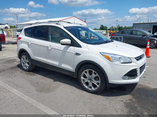45745641 :رقم المزاد ، 1FMCU9J94GUC25426 vin ، 2016 Ford Escape Titanium مزاد بيع