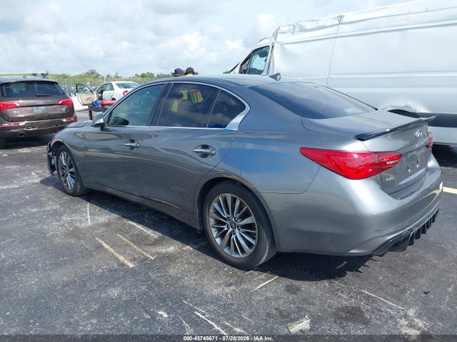 45745671 :رقم المزاد ، JN1EV7AR3JM440983 vin ، 2018 Infiniti Q50 3.0t Luxe مزاد بيع