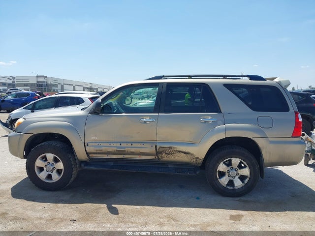 45745679 :رقم المزاد ، JTEZU14R58K013056 vin ، 2008 Toyota 4runner Sr5 V6 مزاد بيع