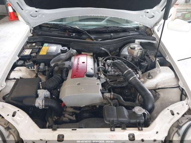 Aukcja sprzedaży 1998 Mercedes-benz Slk 230, vin: WDBKK47F7WF070703, numer aukcji: 45745707