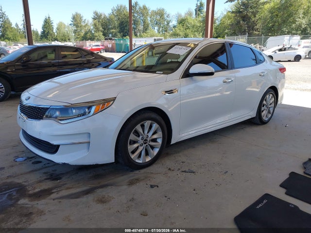 KIA Optima Lx 2017 5XXGT4L36HG164009 Image 2