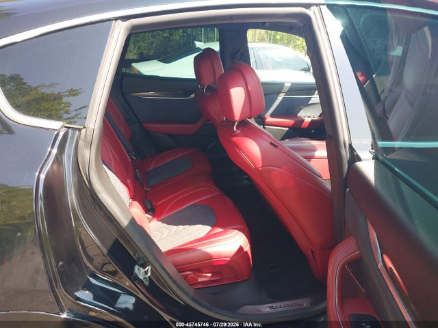 Продажа на аукционе авто 2019 Maserati Levante Granlusso, vin: ZN661XUL4KX325263, номер лота: 45745746
