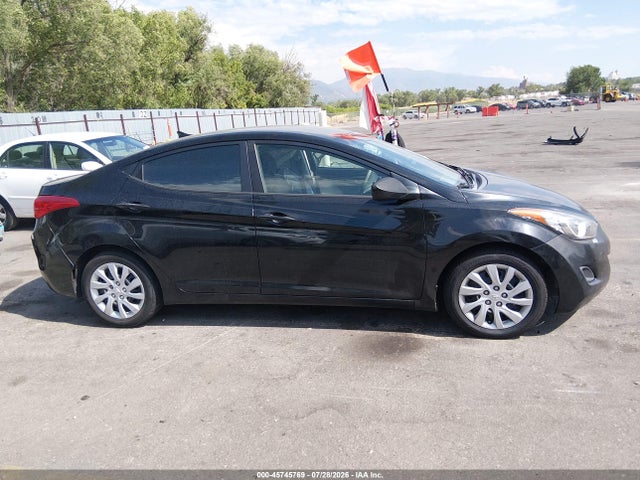 2011 Hyundai Elantra Gls მანქანა იყიდება აუქციონზე, vin: 5NPDH4AE1BH013504, აუქციონის ნომერი: 45745769