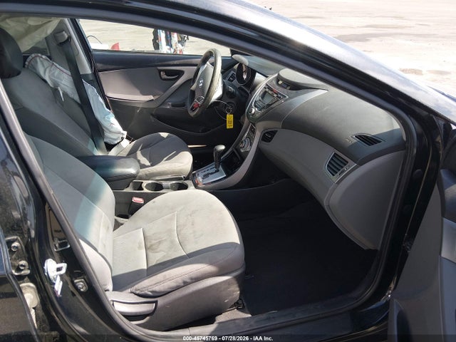2011 Hyundai Elantra Gls მანქანა იყიდება აუქციონზე, vin: 5NPDH4AE1BH013504, აუქციონის ნომერი: 45745769