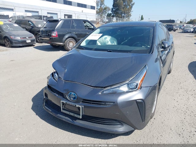 JTDKAMFU2M3138618 Toyota Prius Le