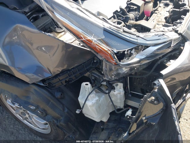 JTDKAMFU2M3138618 Toyota Prius Le