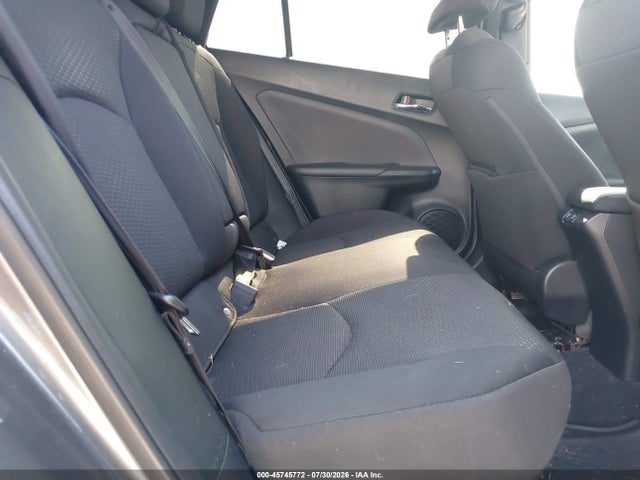 JTDKAMFU2M3138618 Toyota Prius Le