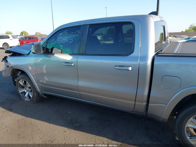 1C6SRFJTXNN131500 RAM 1500 Laramie 4x4 5&#039;7 Box