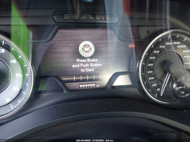 1C6SRFJTXNN131500 RAM 1500 Laramie 4x4 5&#039;7 Box