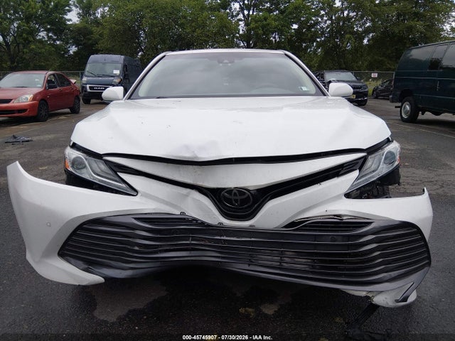 Auction sale of the 2018 Toyota Camry Xle, vin: 4T1B11HK1JU041258, lot number: 45745907