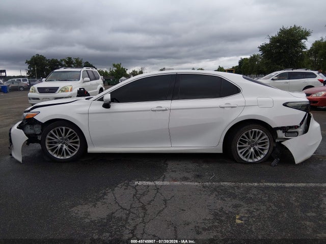 Auction sale of the 2018 Toyota Camry Xle, vin: 4T1B11HK1JU041258, lot number: 45745907