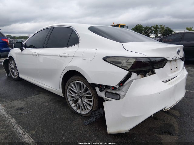 Auction sale of the 2018 Toyota Camry Xle, vin: 4T1B11HK1JU041258, lot number: 45745907