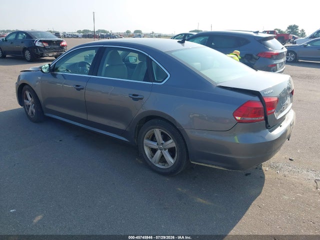 45745946 :رقم المزاد ، 1VWBH7A30CC047905 vin ، 2012 Volkswagen Passat 2.5l Se مزاد بيع