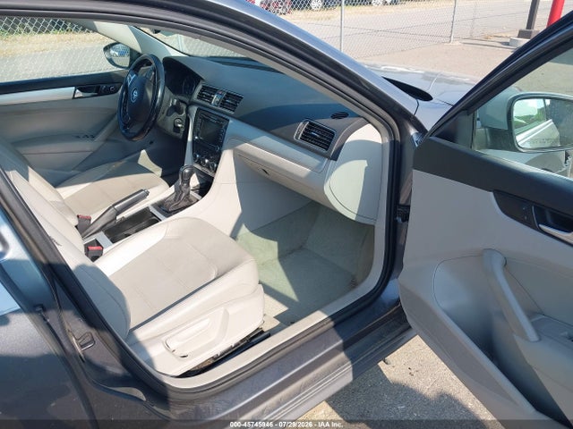 45745946 :رقم المزاد ، 1VWBH7A30CC047905 vin ، 2012 Volkswagen Passat 2.5l Se مزاد بيع
